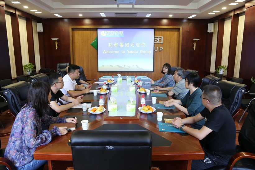 河北省醫藥行業協會副會長劉彥斌一行來我公司調研