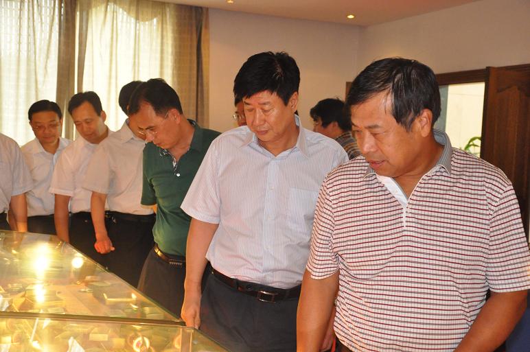 河北省總工會王增力主席一行到我集團進行工作調研